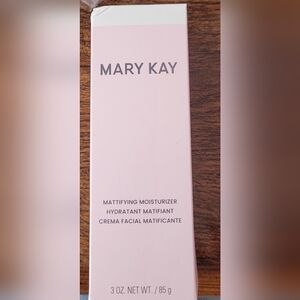 NIB. Mary Kay Mattifying Moisturizer. 3 Oz. Combination To Oily Skin.
